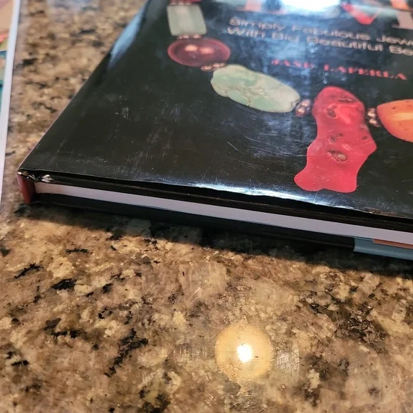 SOLD - 3/$25 ✨️ Set of 2 Beaded Jewelry Books - Picture 12 of 13